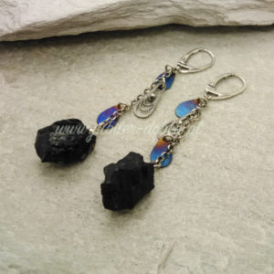 Kolczyki z węglem kamiennym